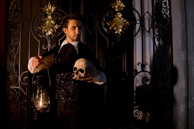 Dark Shadows of the Old Town: A Self-Guided Audio Tour of Prague - How to Prepare