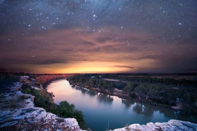 Dark Sky Gold Stars Sunset Dinner Tour in Mannum - From Mannum to the Murray River cliffs