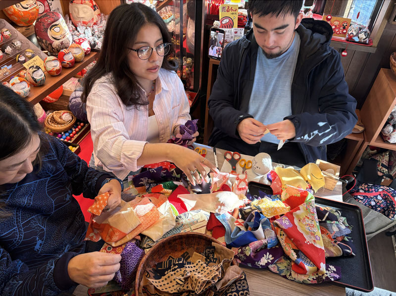 Daruchans House: Daruma Cloth-Covering Experience - A giant Daruma marks the entrance