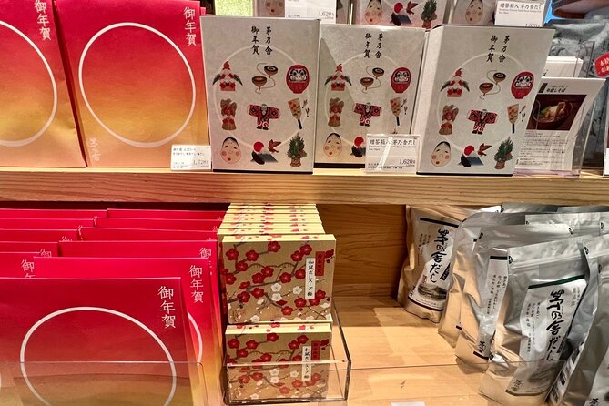 Dashi Drinking and Shopping Tour at Nihonbashi - Pricing and Reservations
