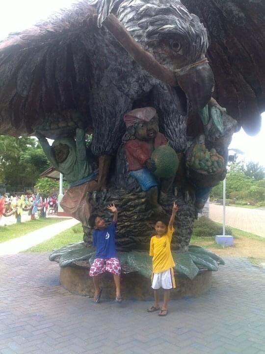 Davao City Highlights Full-Day Private Tour - Japanese Tunnel, temples and San Pedro Cathedral