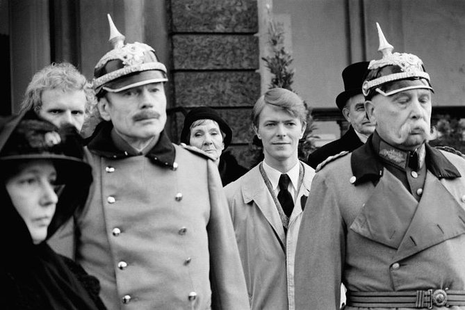 David Bowie in Berlin - 3-Hour Private Tour - Bowies Favorite Clubs and Cafes