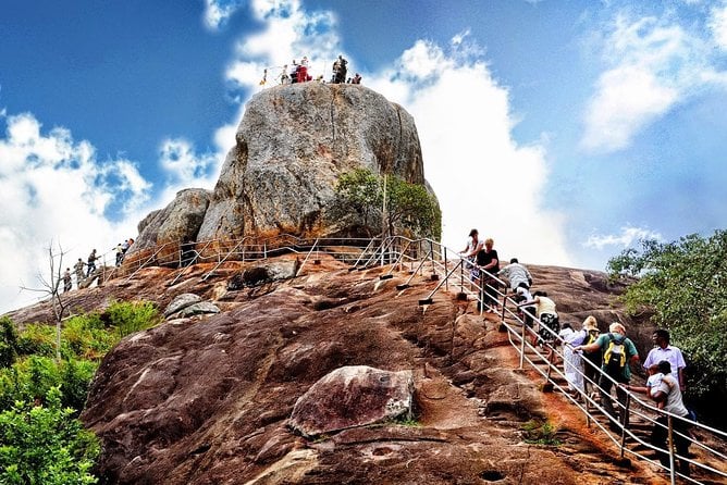 Day Excursions To UNESCO City ANURADHAPURA From Colombo - Transportation Details