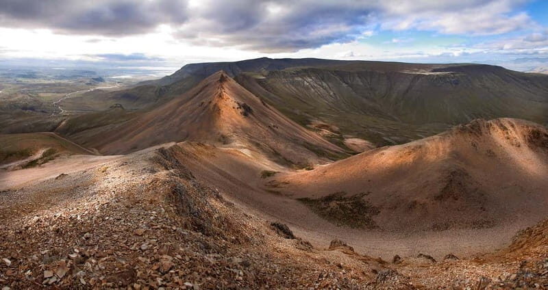 Day Hike to Moskardshnjukar: The Knifes Edge - moderate - Why This Experience Offers Great Value