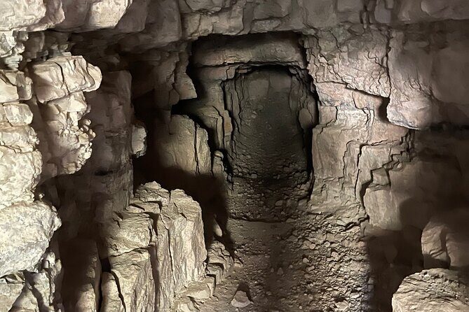 Day Pass to Explore the Lost Mining City of Chrysotile - Who Should Book This Tour?