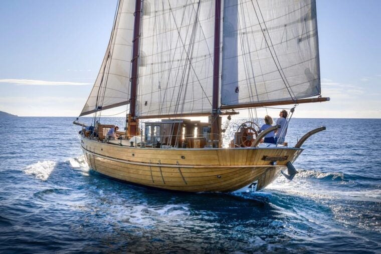 Day Sail in the Heart of the Calanques With Lunch - Customer Reviews and Experiences