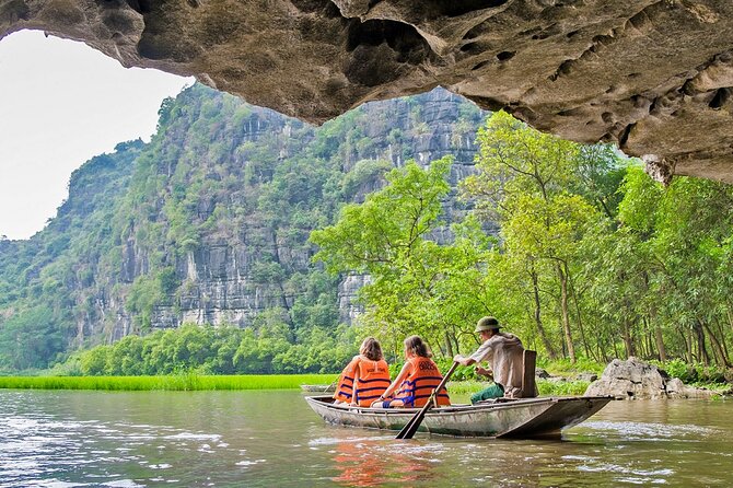 Day Tour at Hoa Lu, Tam Coc and Ninh Binh in Vietnam - Must-See Attractions