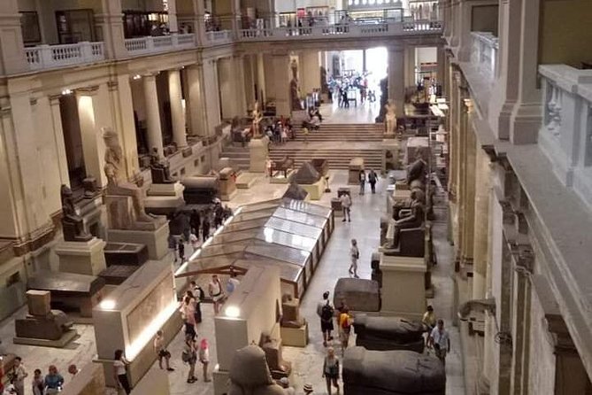 Day Tour at the Pyramids of Giza & Egyptian Museum - Pickup and Meeting Details