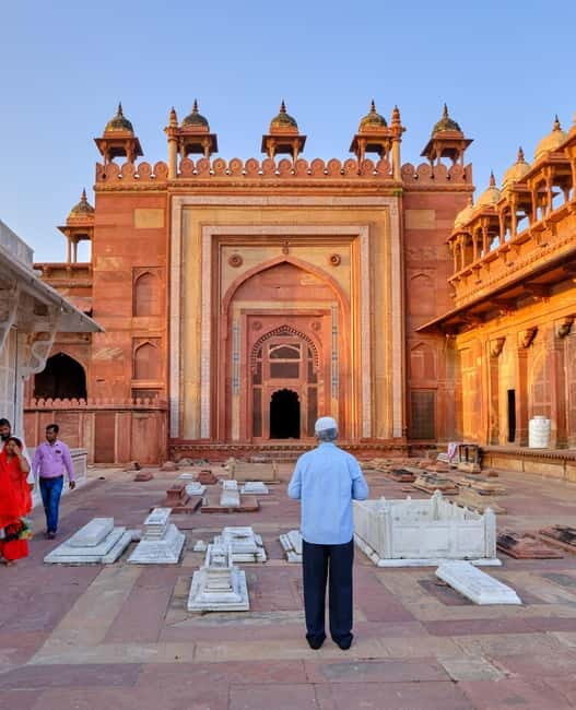 Day Tour Chand Baori, Bharatpur & Fatehpur Sikri from Jaipur - Fatehpur Sikri: Mughal Grandeur in Red Sandstone