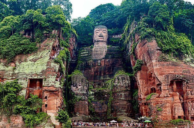 Day Tour: Chengdu Panda Breeding Base and Leshan Giant Buddha - Frequently Asked Questions