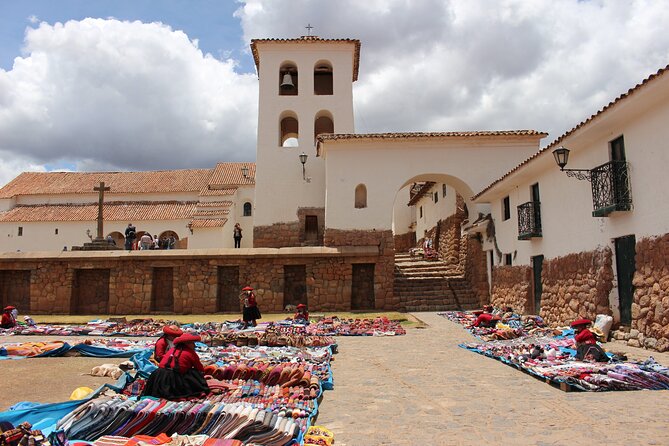 Day Tour Chinchero & Salt Mines With Moray - Picnic With Mountain and Valley Views
