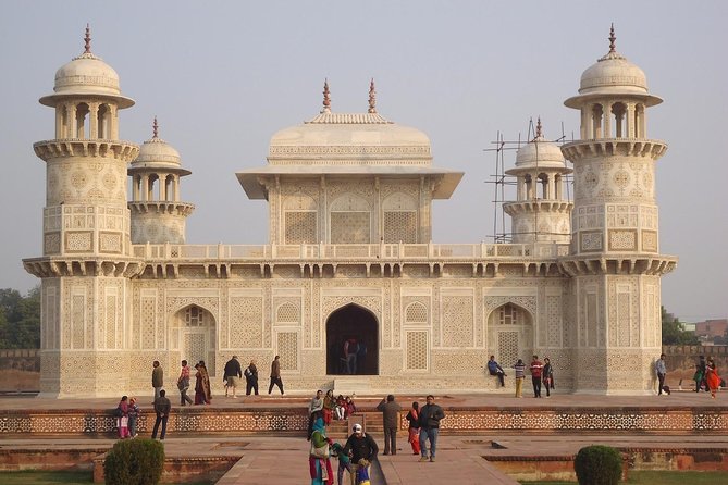 Day Tour From Khajuraho to New Delhi via Agra - Itinerary Highlights