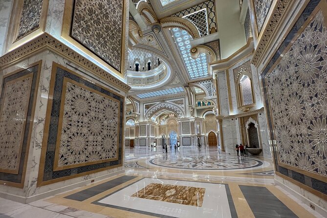 Day Tour in Abu Dhabi - Tour Highlights