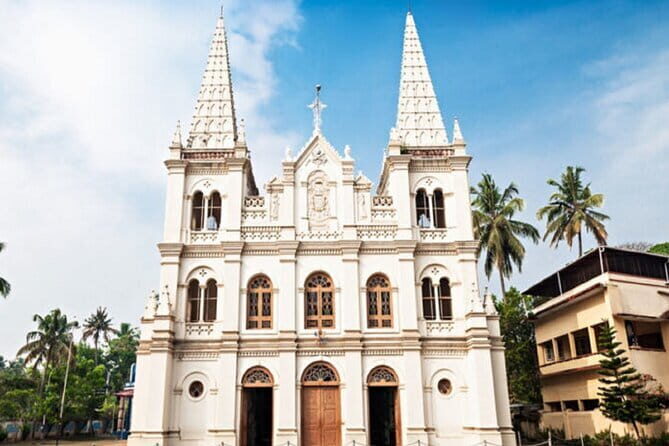 Day Tour in Alleppey and Cochin with Backwater Cruise and Beach - Practical Details and Value