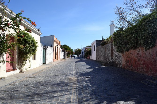 Day Tour in Colonia Del Sacramento - Uruguay - Meeting and Pickup Details