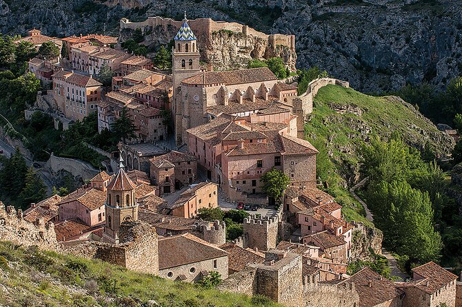Day Tour in the Medieval Town of Albarracin - Overview of Albarracins Medieval History