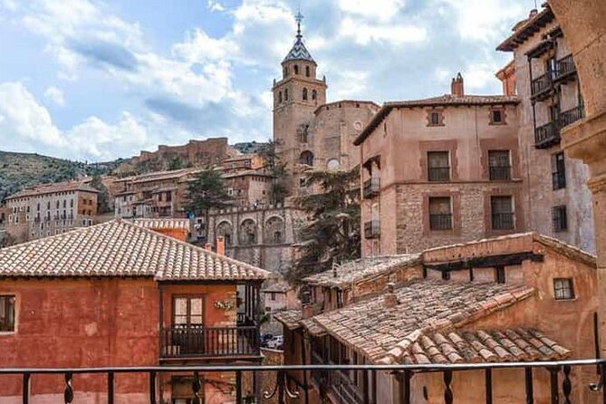 Day Tour in the Medieval Town of Albarracin - Discovering Albarracins Architectural Treasures