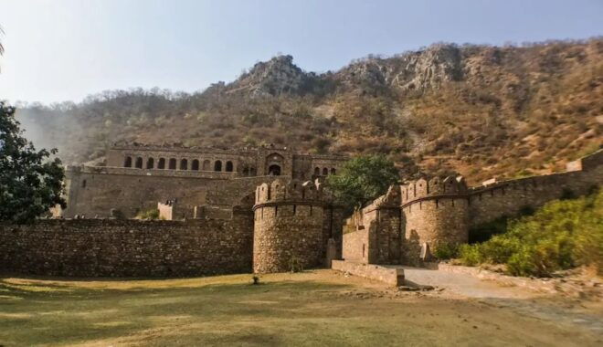 Day Tour Jaipur to Haunted Bhangarh & Abhaneri Stepwell - Optional Stopovers