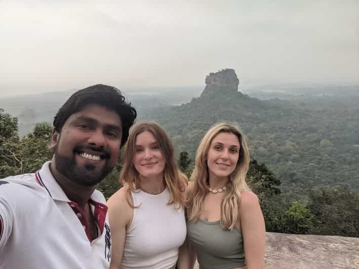 Day Tour Kandy to Sigiriya Excursion - Itinerary Highlights
