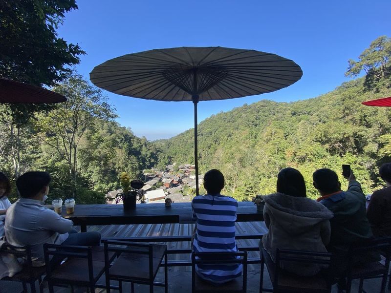 Day Tour Mae kampong/ Hot springs / Monjam / Pongyang jungle/Botonic - San Kamphaeng Hot Springs: two hours to unwind