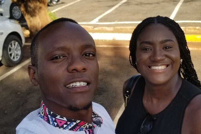 Day Tour: Museum, Nairobi City Drive, Giraffe Center, Bomas - Booking Details