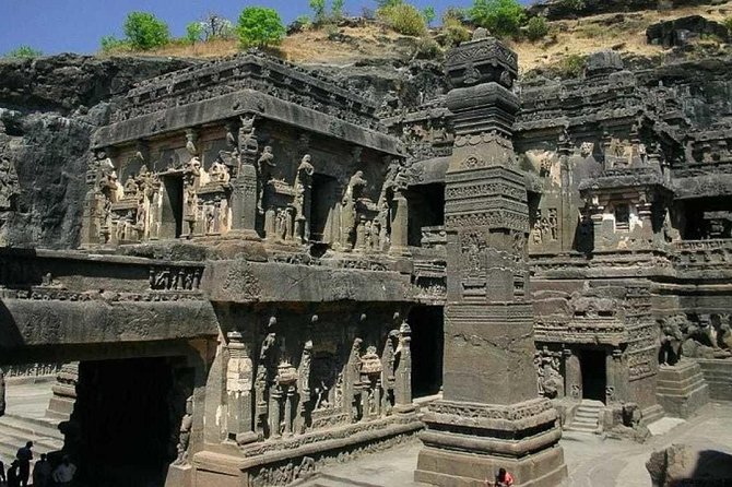 Day Tour of Ajanta and Ellora Caves From Aurangabad - Meeting Point