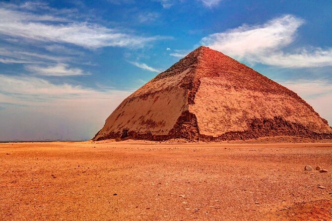 Day Tour Pyramid of Sneferu and the Red Pyramid - Pickup Point