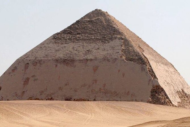 Day Tour Pyramid of Sneferu and the Red Pyramid - Meeting and Pickup