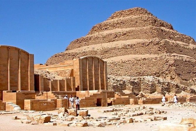 Day Tour Pyramids and Sphinx Memphis and Saqqara - Location and Meeting Point