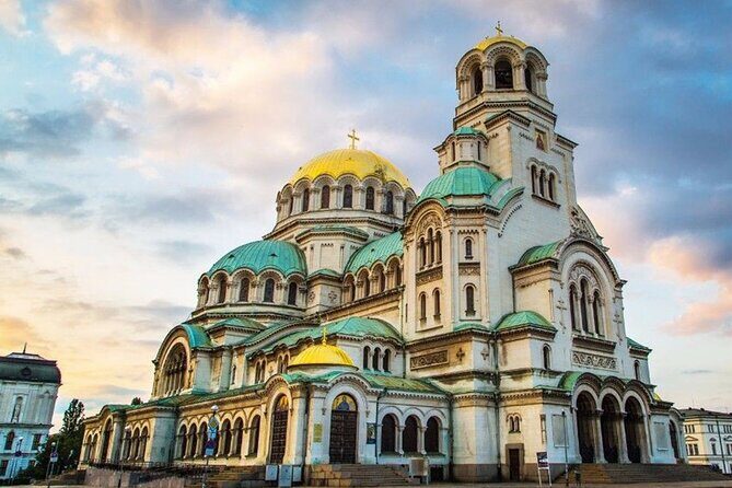 Day Tour: Ski Borovets & Relax in Thermal Pools and Sauna - Transportation and Practicalities