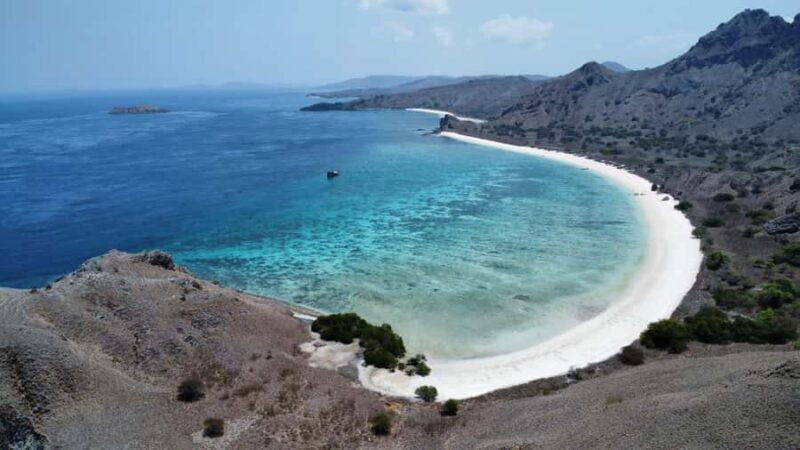 Day Tour Southeast,Lombok Pink Beach& Gili Island - FAQs
