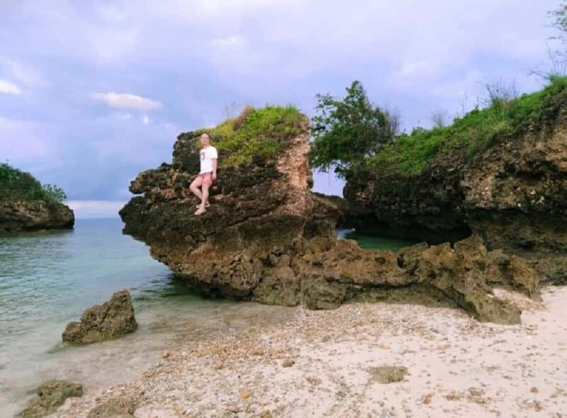 Day Tour Southeast,Lombok Pink Beach& Gili Island - FAQ