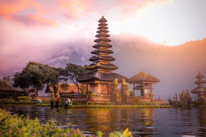 Day Tour: Tanah Lot Temple - Ulun Danu Temple - Handara Gate - Tour Itinerary