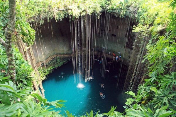 Day Tour to Chichén Itzá, Ik Kil Cenotes & Suytun Valladolid - Buffet Lunch and Beverages