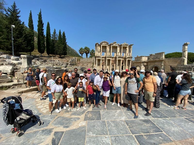 Day Tour to Ephesus from Istanbul with Flight - Airport handoffs and practical details
