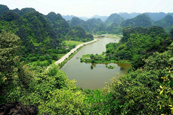 Day-tour to Hoa Lu - Tam Coc - The Sum Up