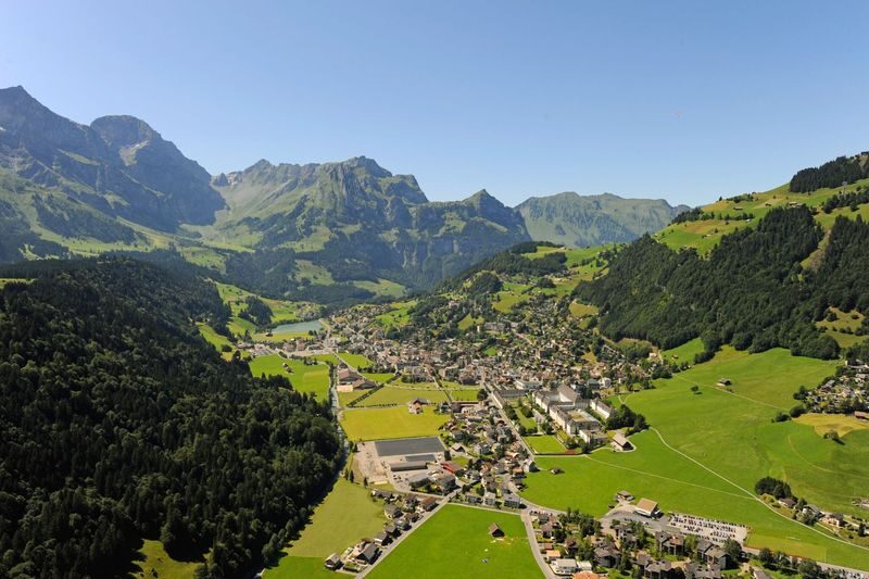 Day Tour to Lucerne and Engelberg Alpine Village - From Zurich to Lucerne by Lake Lucerne