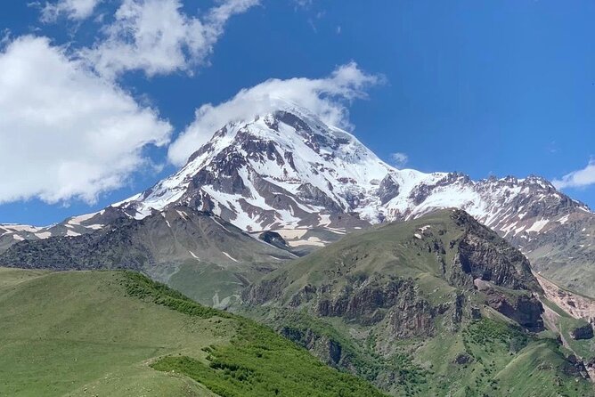 Day Tour to Mountains Jinvali Lake, Ananuri, Kazbegi, Arch Friendship - Itinerary Details