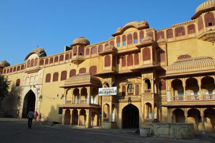 Day Tour With German Speaking Guide in Jaipur - Tour Pricing and Duration