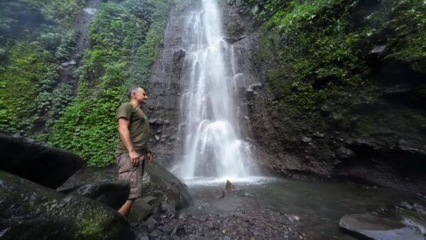 Day Trip Bogor Jakarta Waterfall All In - Tour Guide - Food Options