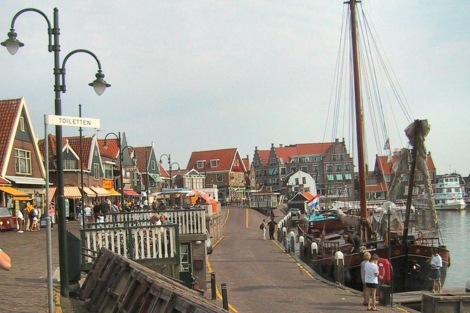 Day Trip From Amsterdam to Zaanse Schans Windmills and Volendam - Traveler Tips and Reviews