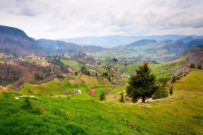 Day Trip From Iasi to the UNESCO Painted Monasteries in Bucovina - Itinerary Overview
