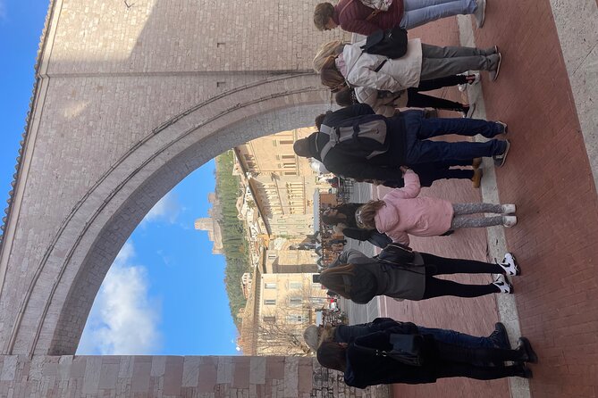 Day Trip From Rome to Assisi by Bus - Transportation and Guide Information