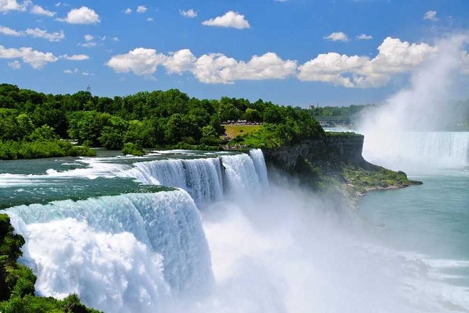 Day-Trip From Toronto to Niagara Falls With Falls Boat Ride - Common Questions