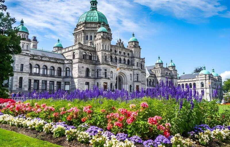 Day Trip from Vancouver to Victoria and Butchart Gardens - FAQs