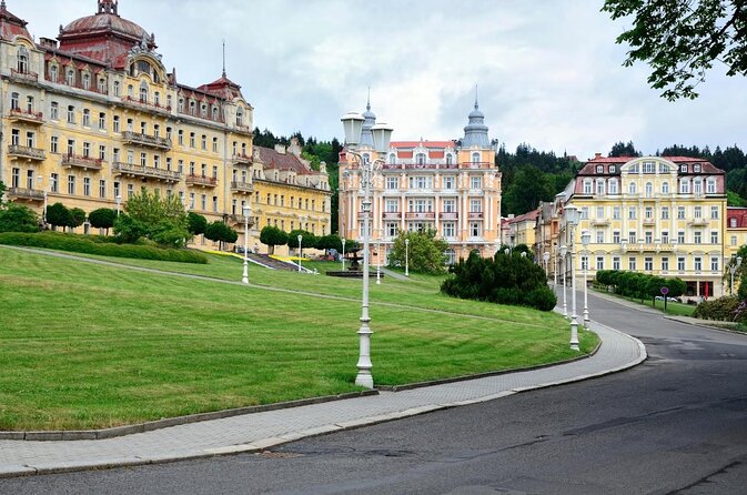 Day Trip Prague to Karlovy Vary, Marianske Lazne & Pilsen Brewery - Pricing Options and Reservations