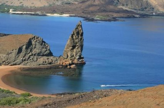 Day Trip to Bartolome Island From Puerto Ayora - Highlights of Bartolome Island Trip
