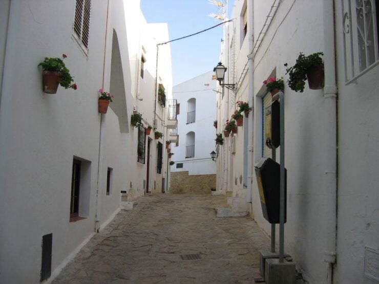 Day Trip to Cabo De Gata Natural Park and Mojacar - Itinerary Overview