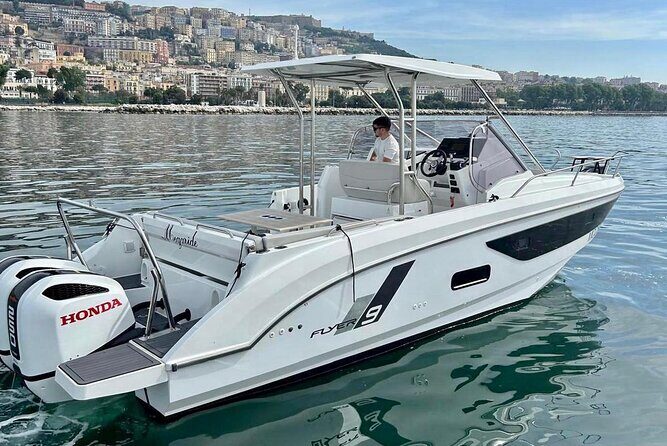 Day trip to Capri on beneteau flyer 9 - Good To Know