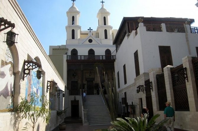 Day Trip to Giza Pyramids Old Cairo Citadel and Bazaar - Meeting and Pickup Information